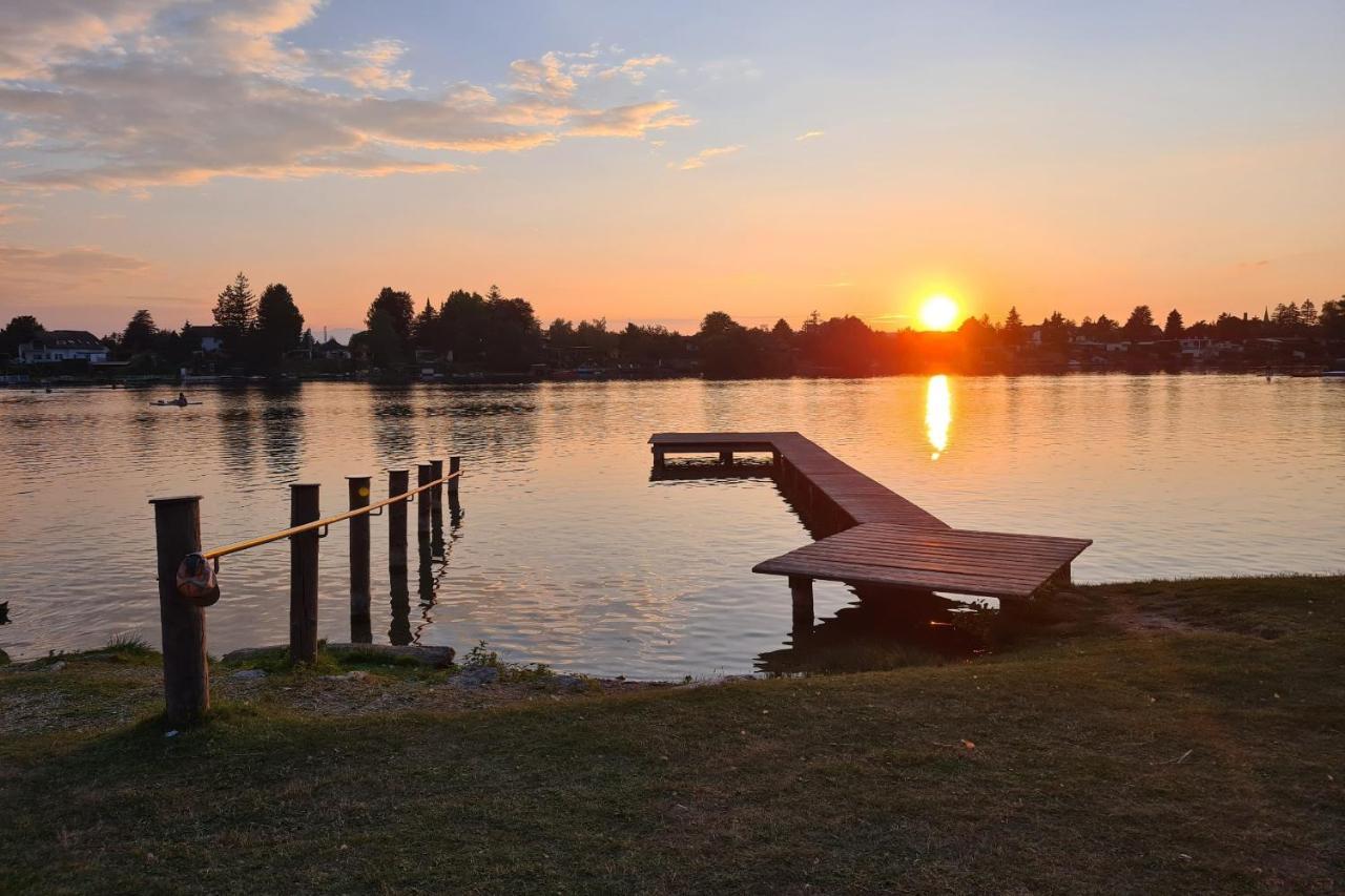 Hauszeit - Zeit Fuer Dich - Zeit Am See Neufeld an der Leitha Exterior photo